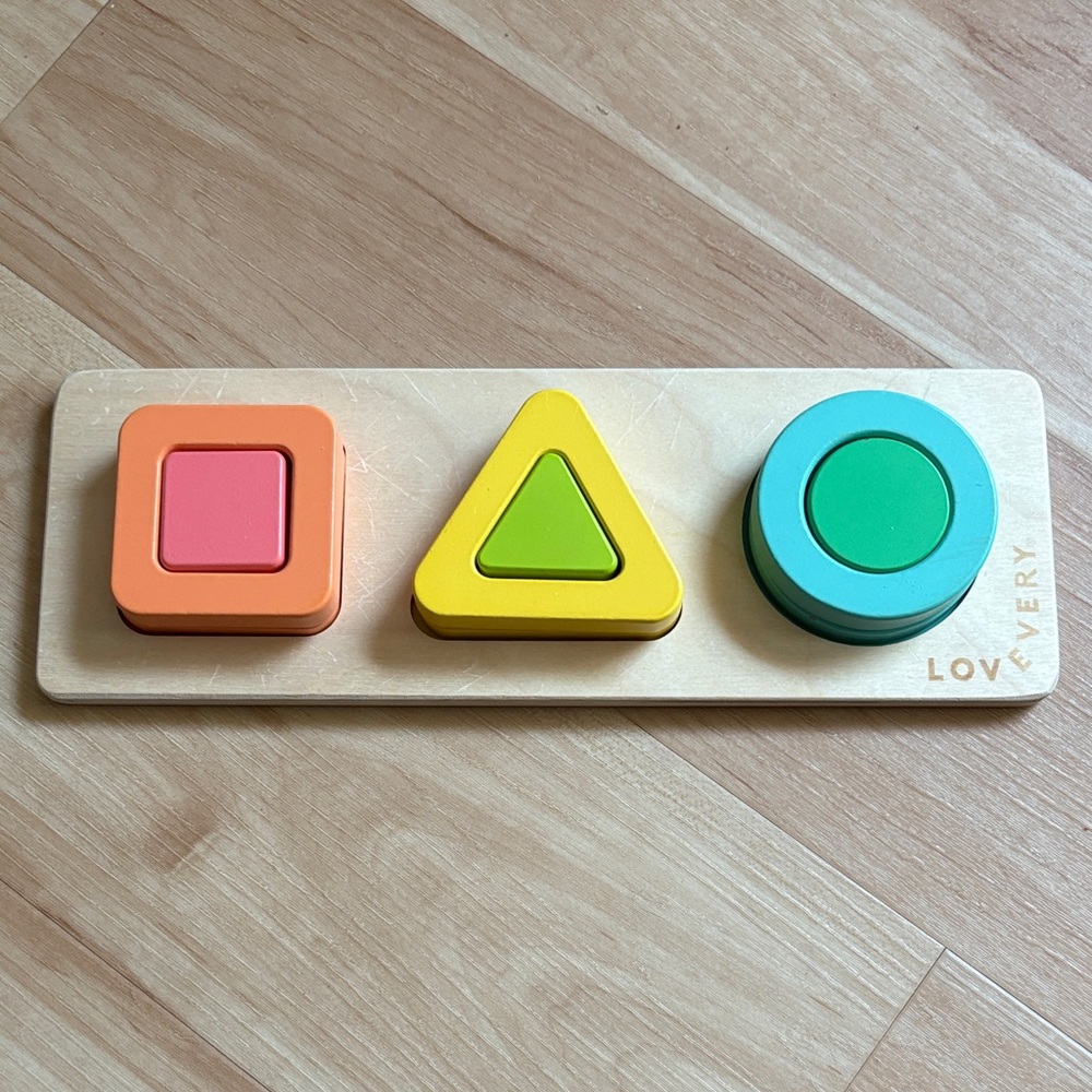Lovevery Wooden Shape Sorter Puzzle - Orange, Yellow, Blue